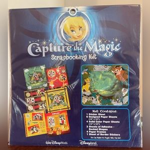 Capture the Magic Scrapbook Kit -Walt Disney Theme Parks.  Lion King theme